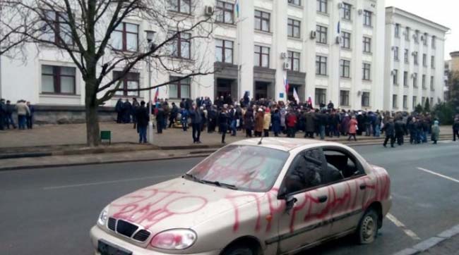 Луганская облрада уже признает центральную власть и хочет осудить ЛНР