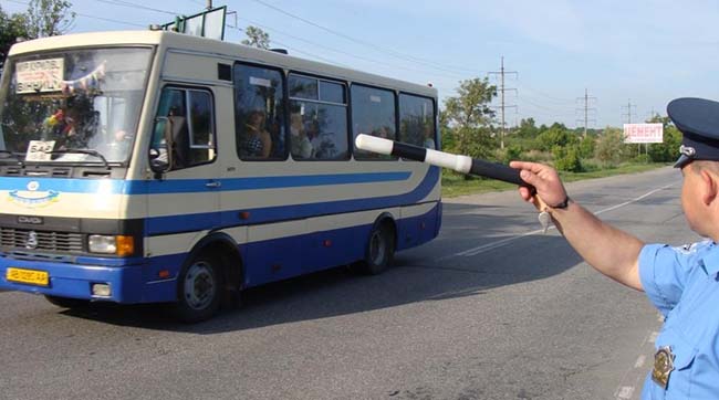 Команда Саакашвили против нелегальных пассажирских перевозок. Видео