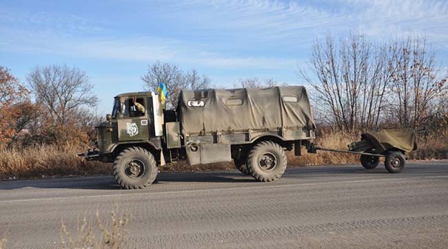 Обстановка на Донбасі вздовж лінії розмежування сторін різко погіршилася