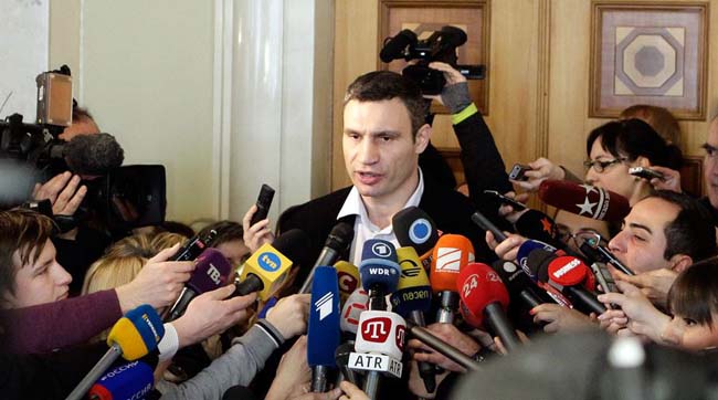 Кличко: янукович приїжджав у парламент «промивати» мізки своїм партійцям
