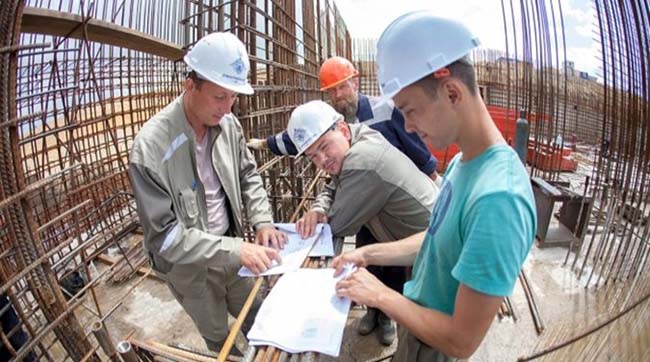 Из запоребриковых студентов создали стройотряды: они строят Керченский мост