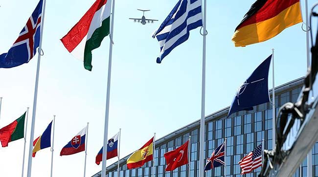 ​НАТО висилає сім співробітників постпредства росії в Брюсселі