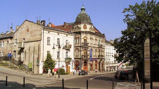 Трьох мешканців Перемишля судитимуть за наругу над українським прапором