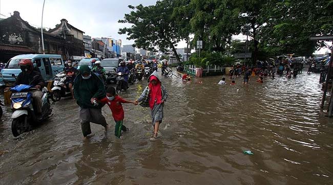 ​Повінь на сході Індонезії - стихійне лихо викликали дощові зливи, загинули 44 людини
