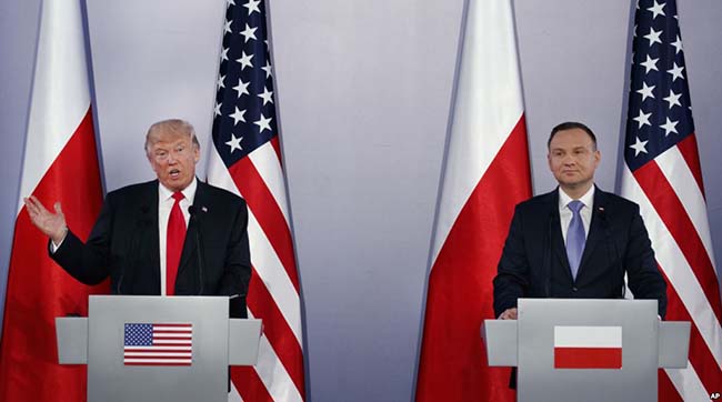 ​Трамп у Польщі: НАТО, зміцнення Східної Європи та втручання росії у вибори в США