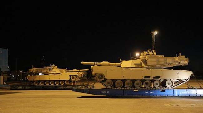 В Латвию движется вторая колонна американских танков