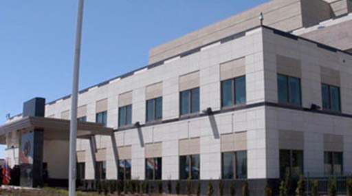 Посольство США закликало відпустити взятих у заручники в Єревані лікарів