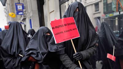 Большинство французов увидели в усилении ислама - угрозу стране
