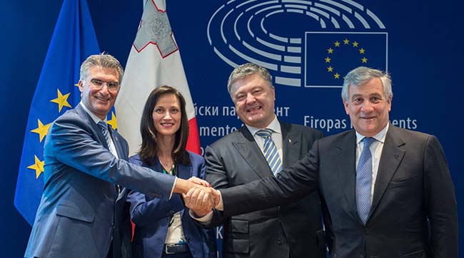 ​Visafree - ЄС підписав акт надання безвізового режиму для України