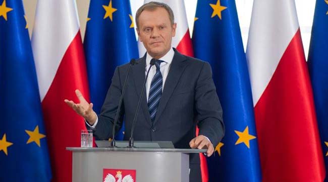 ​Екс-прем'єр Польщі Дональд Туск свідчитиме у справі жертв смоленської катастрофи