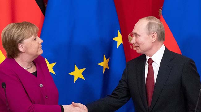 ​Меркель заявила в москві, що «Північний потік 2» буде завершено, незважаючи на санкції США