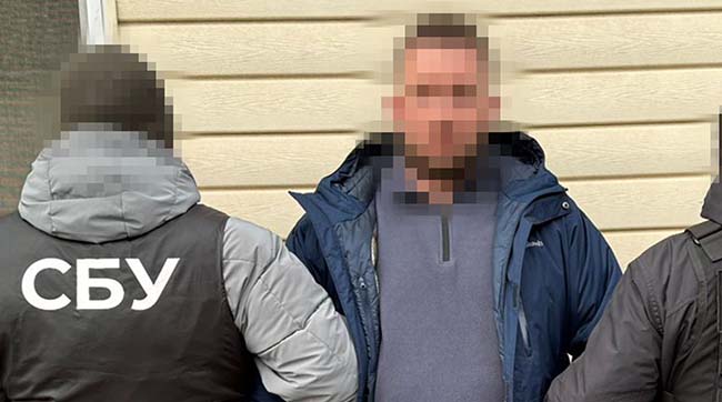 ​СБУ та Нацполіція викрили злочинне угруповання, яке намагалося продати одну із найбільших партій «трофейної» зброї за час повномасштабної війни