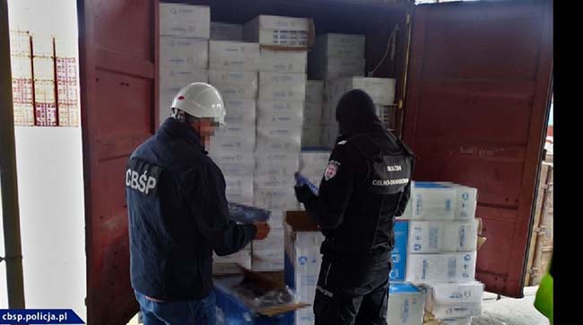 ​У Ґданському порту вилучили 15 млн контрабандних цигарок з Китаю, що мали потрапити в Україну