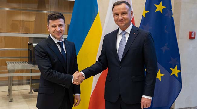 ​Володимир Зеленський висловив подяку президенту Польщі за підтримку інтересів України у Євросоюзі та НАТО
