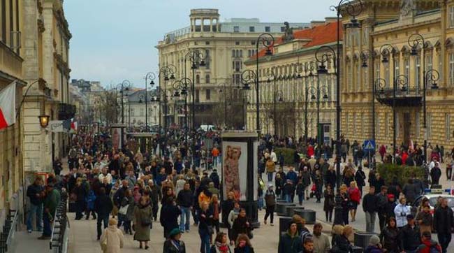 ​Майже 180 тисяч українців мають посвідки на проживання у Польщі