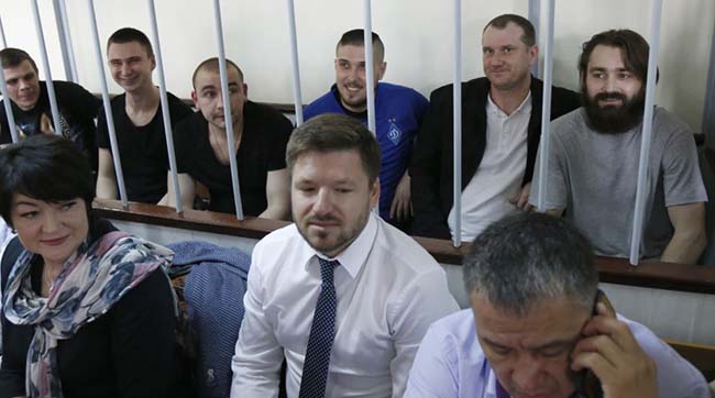 ​Продовження арешту українським морякам - це спроба тиску на Зеленського перед виборами