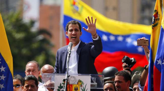 ​США підтримують самопроголошеного венесуельського тимчасового президента Хуана Гуайдо