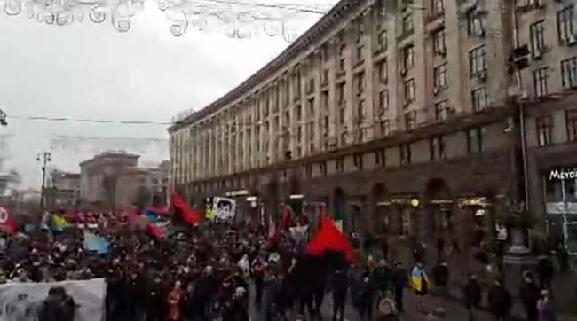 ​У Києві без Михайла Саакашвілі почався «Марш за імпічмент»