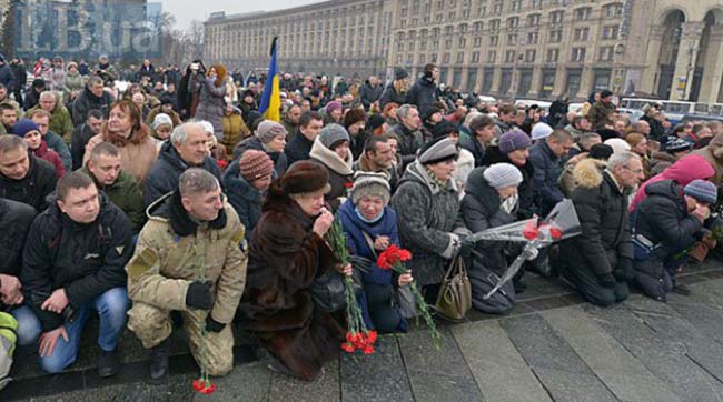На Майдані в Києві попрощалися із загиблими захисниками Авдіївки
