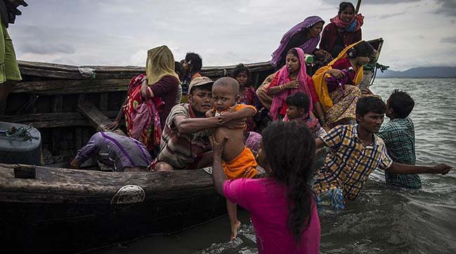 ​У Бенгальській затоці затонуло судно з біженцями з Аракана