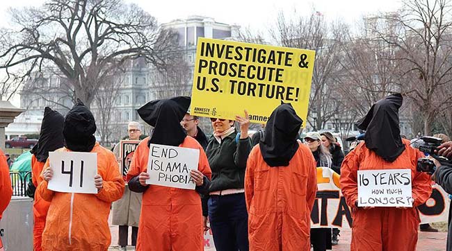 ​В'язні Гуантанамо подали в суд на Трампа