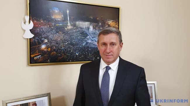 ​Посол України Андрій Дещиця порадив українцям не виїжджати на Великдень з Польщі