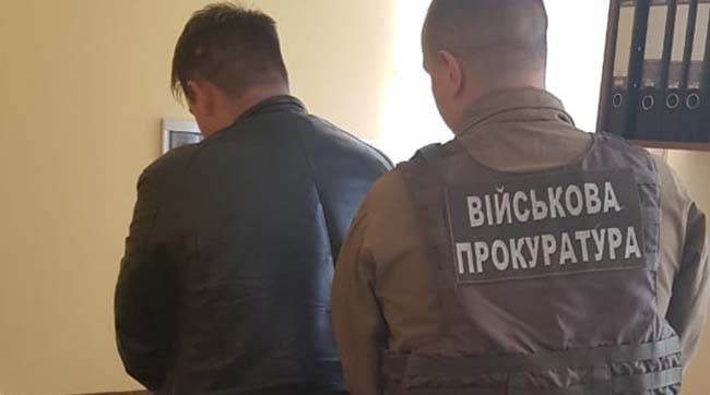 ​Військова прокуратура зупинила спробу незаконного проникнення до України двох автобусів з рф
