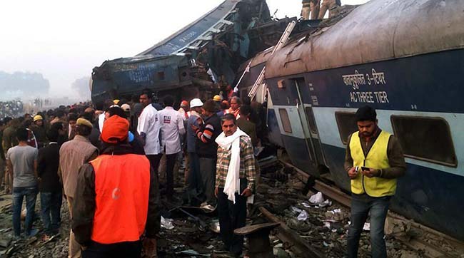 ​Під час аварії поїзда в Індії загинули 90 осіб