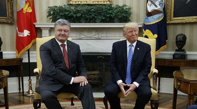 ​Доперемовлялися - Україна опинилася в епіцентрі скандалу втручання у вибори США