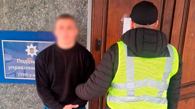 Подільські копи затримали кіно-диверсанта під час відкриття кінофестивалю