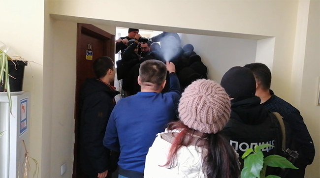 ​В Вышгороде избили судебного исполнителя