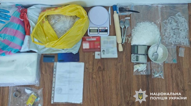 ​Поліцейські Києва затримали двох гастролерів–наркоділків, які збували психотропи у столиці