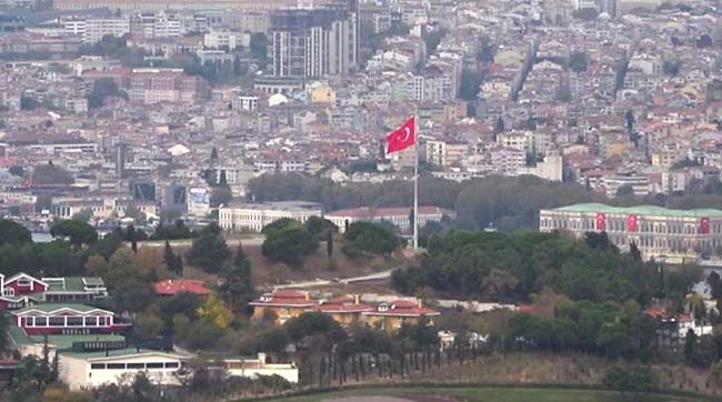 ​У Туреччині - масштабні чищення державних чиновників і наступ на медіа