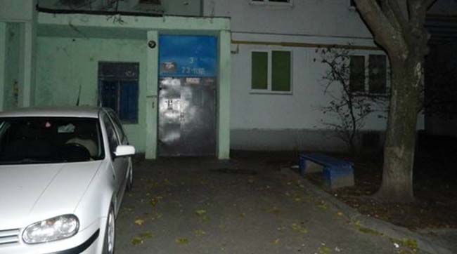 ​У Києві розшукують зловмисника, який пограбував жінку