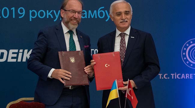 ​У Стамбулі підписали договір щодо розвитку ділової співпраці між Україною та Туреччиною