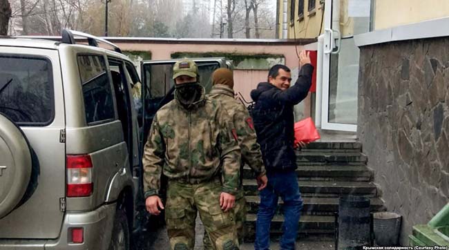 ​Оккупанты повторно арестовали крымского адвоката Эмиля Курбединова за репост в Фейсбуке