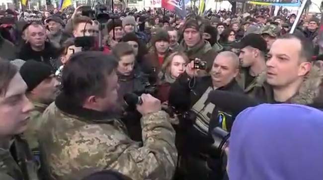 ​У вчорашньому протистоянні на Майдані брала участь умовна третя сторона
