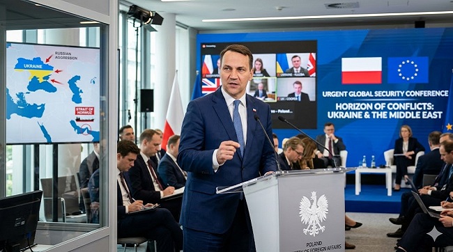 ​Пастка в Ормузькій протоці: Польща застерігає світ від «подарунка» для кремля - послаблення підтримки Києва