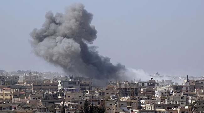 ​Сили Асада використовують напалмові бомби в Сирії