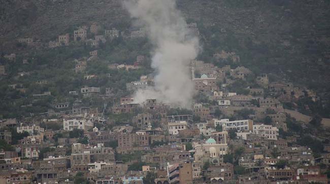 ​У Ємені продовжують бомбити позиції повстанців