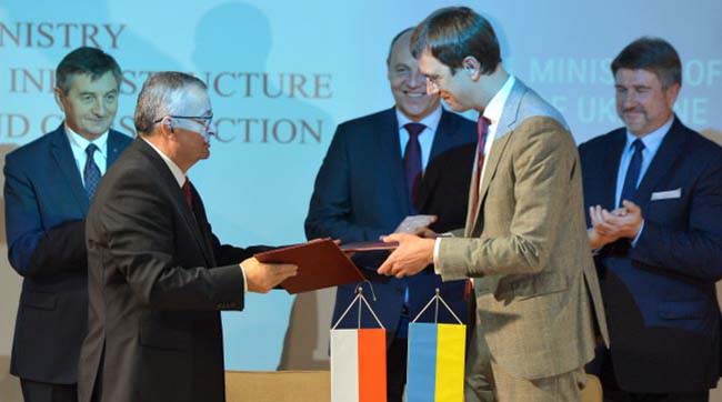 ​Польща й Україна підписали меморандум щодо проекту автомагістралі Віа Карпатія