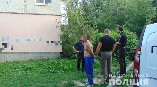 ​У Шевченківському районі Києва перехожий затримав злочинця, який пограбував пенсіонерку