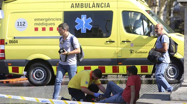 ​Поліція Іспанії звернулась до користувачів Інтернету - не поширювати жахливі фото з теракту у Барселоні