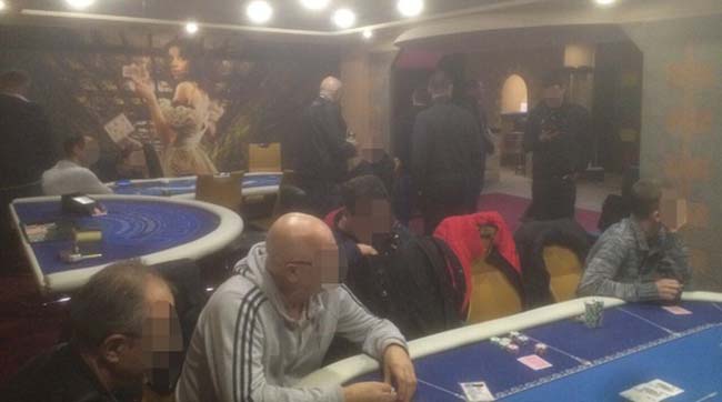 ​Поліція Києва припинила діяльність підпільного покерного клубу
