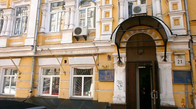 ​У столиці суд визначив уродженцю Житомирщини покарання за пограбування перехожої