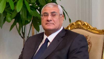 Временный президент Египта рассмотрит новый проект конституции страны