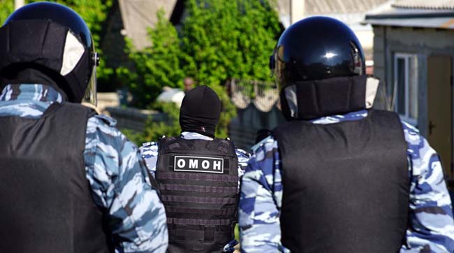 ​В домах пяти несовершеннолетних крымских татар оккупанты провели обыски