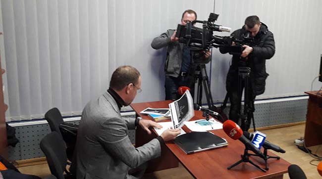 ​Юлія Тимошенко оскаржує в суді незаконну агітацію з боку Порошенка
