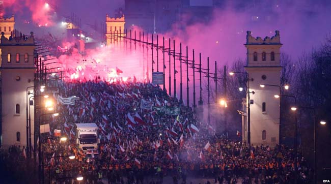 У Польщі марш протесту «Ruska kurwa» вгамували водометами