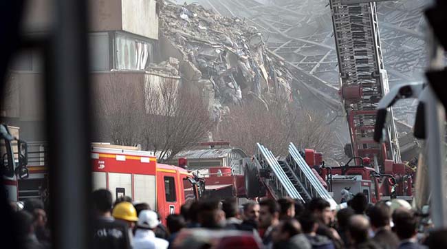 ​У Тегерані обвалилася будівля торгового центру